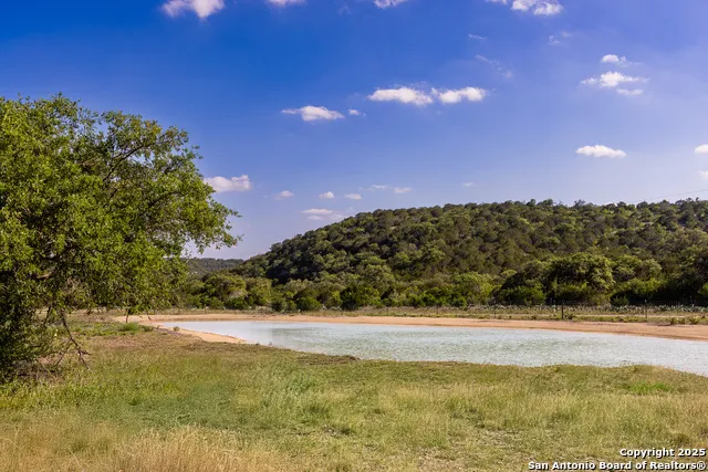 14910 Bullhead Rd Rocksprings, TX 78880