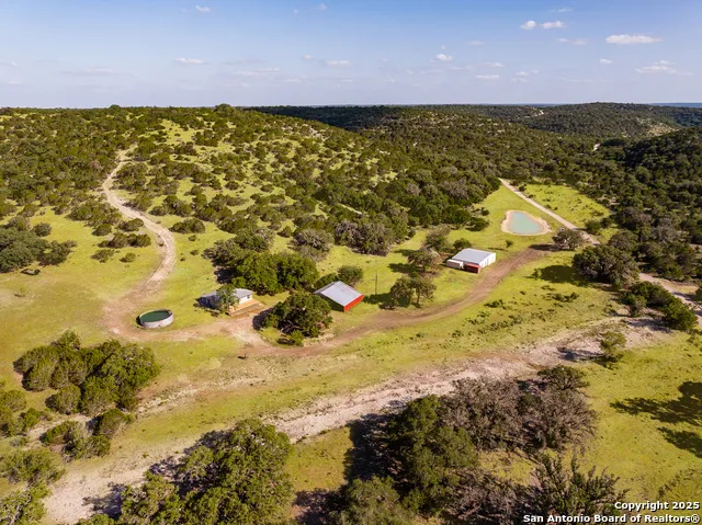 14910 Bullhead Rd Rocksprings, TX 78880