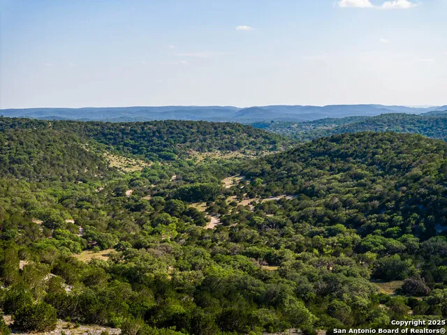 14910 Bullhead Rd Rocksprings, TX 78880