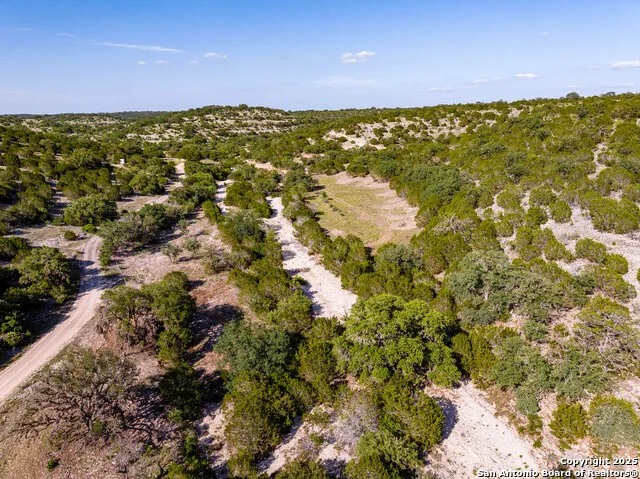 14910 Bullhead Rd Rocksprings, TX 78880