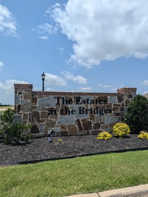 1129 MACGREGOR LANE