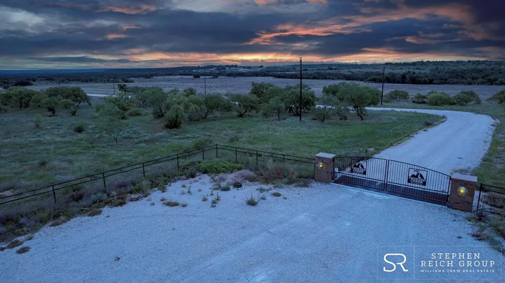 Tatanka Gustine, TX 76455