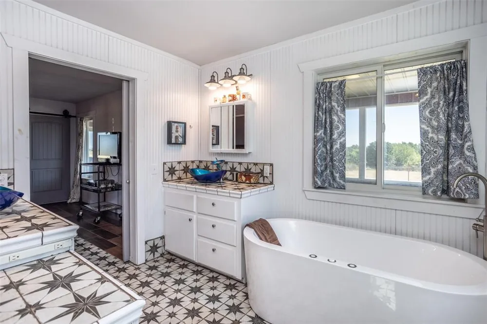 2473 Oil City Wilson, OK 73463