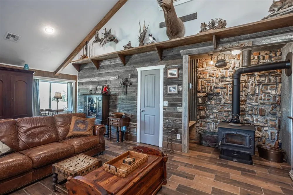 2473 Oil City Wilson, OK 73463