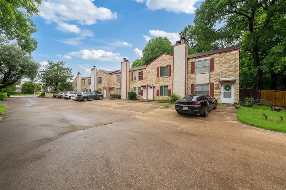 123 Austin Stone Drive Duncanville, TX 75137