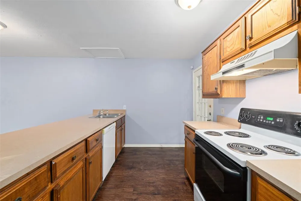 123 Austin Stone Drive Duncanville, TX 75137