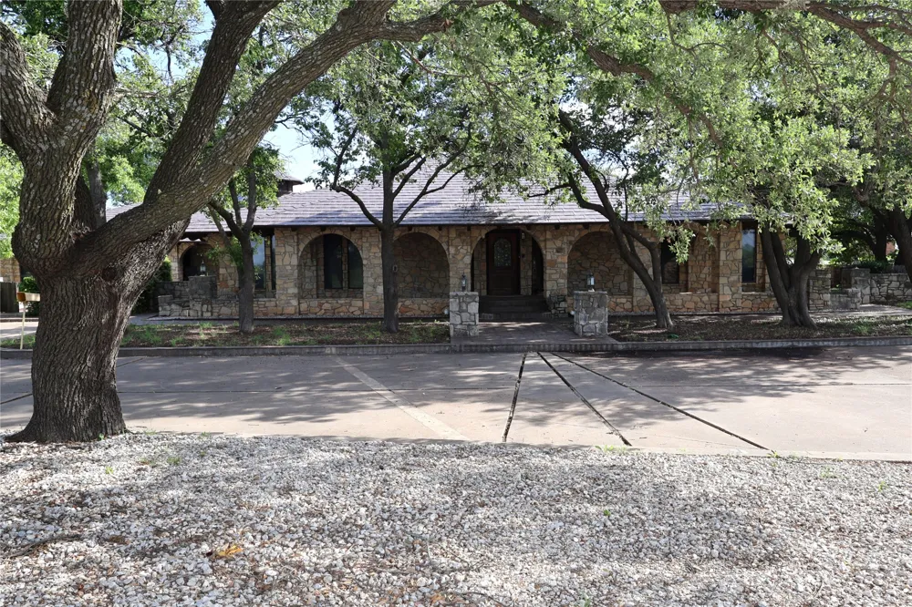 1602 Cedar Avenue Megargel, TX 76370