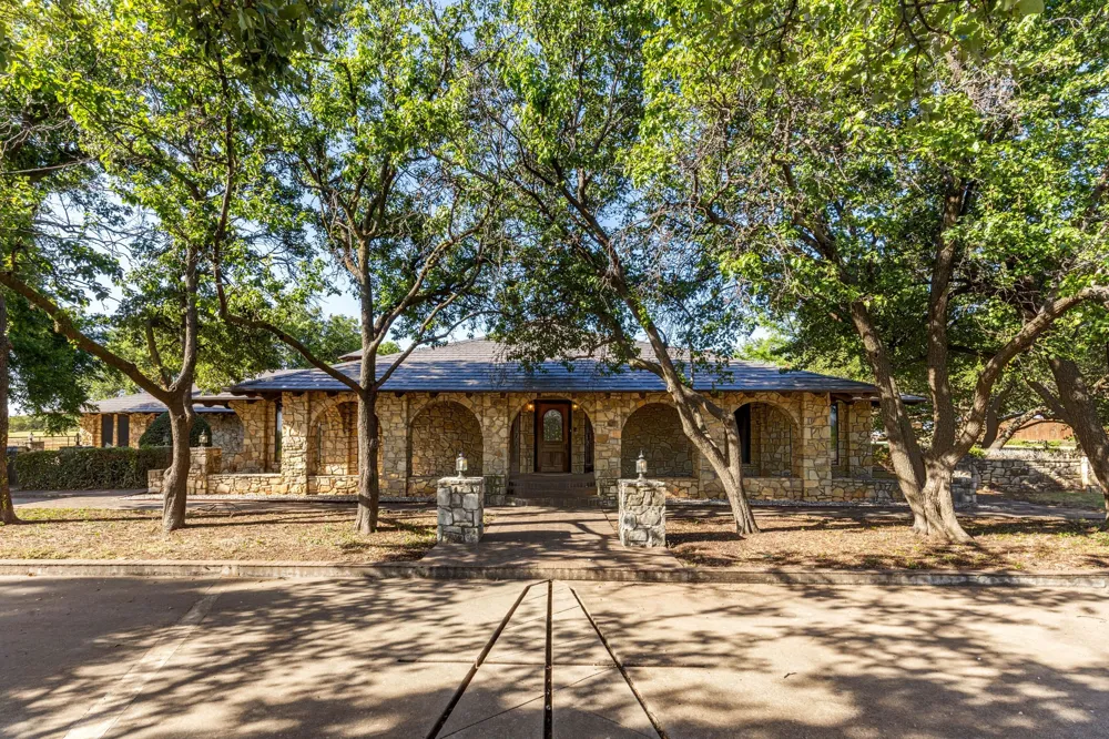 1602 Cedar Avenue Megargel, TX 76370