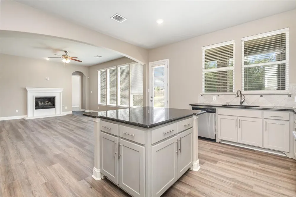 3933 Clear Water Lane Nevada, TX 75173
