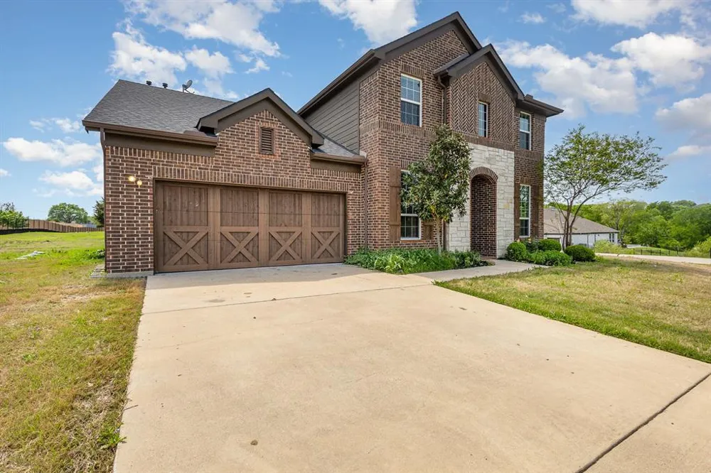 3933 Clear Water Lane Nevada, TX 75173