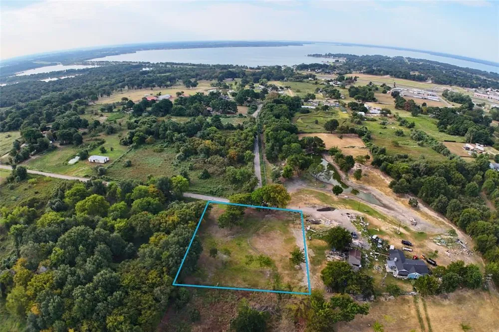 11161 Lakeside Drive Kemp, TX 75143