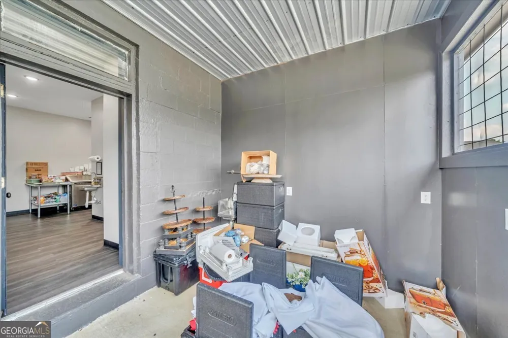 215 219 King ST Eastman, GA 31023