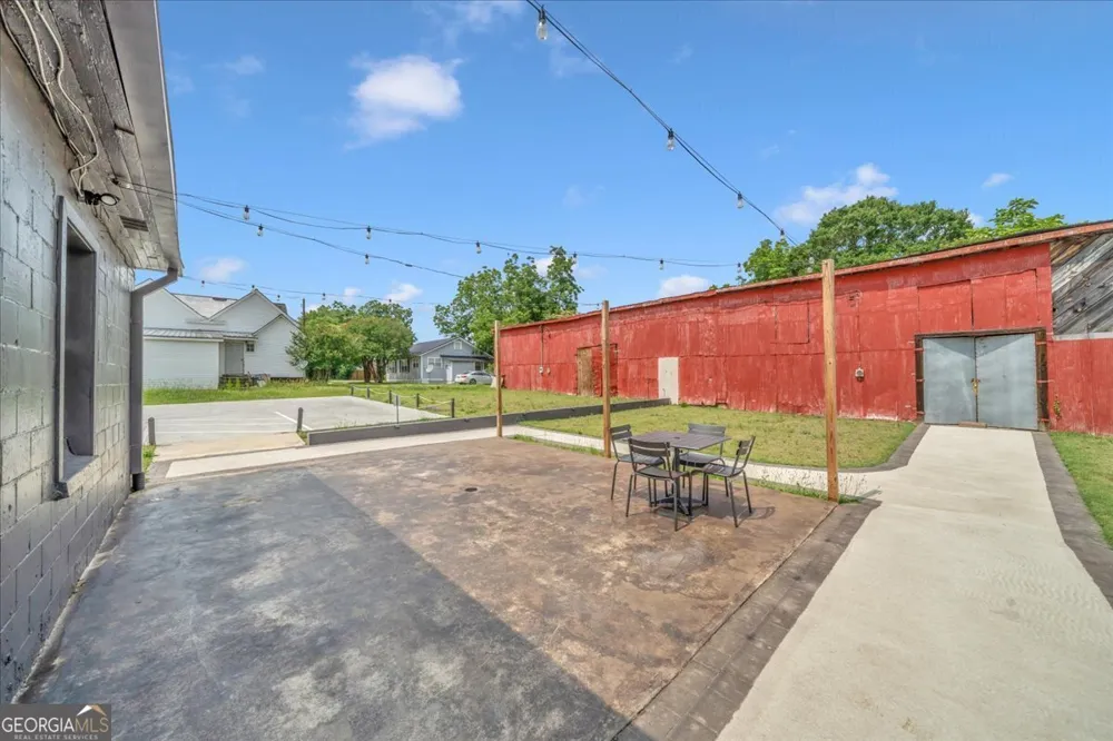 215 219 King ST Eastman, GA 31023