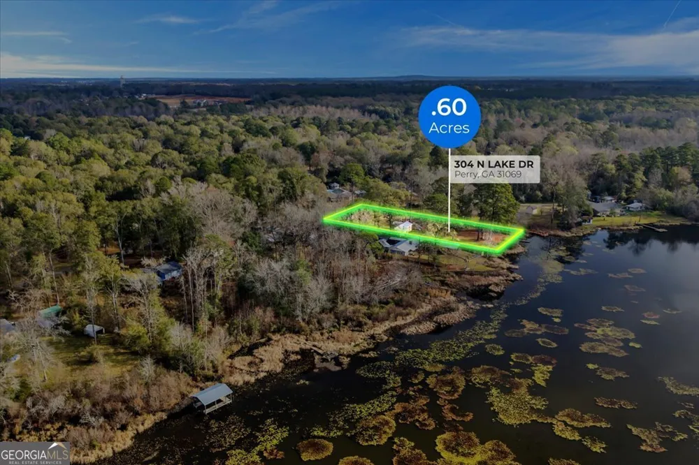 304 N Lake DR Perry, GA 31069