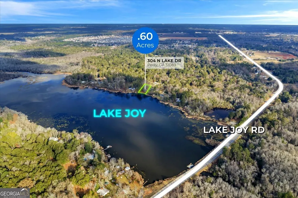 304 N Lake DR Perry, GA 31069