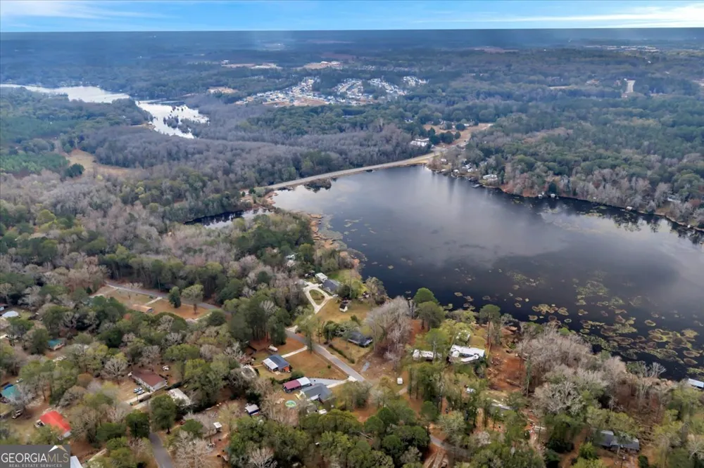 304 N Lake DR Perry, GA 31069