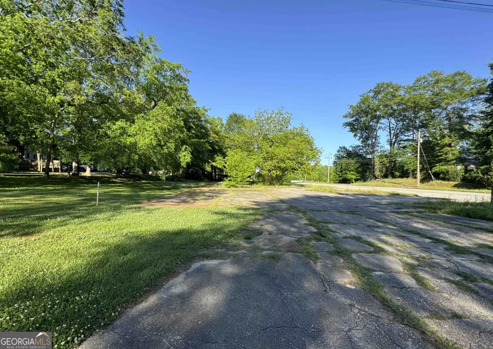 751 W Montgomery ST Milledgeville, GA 31061