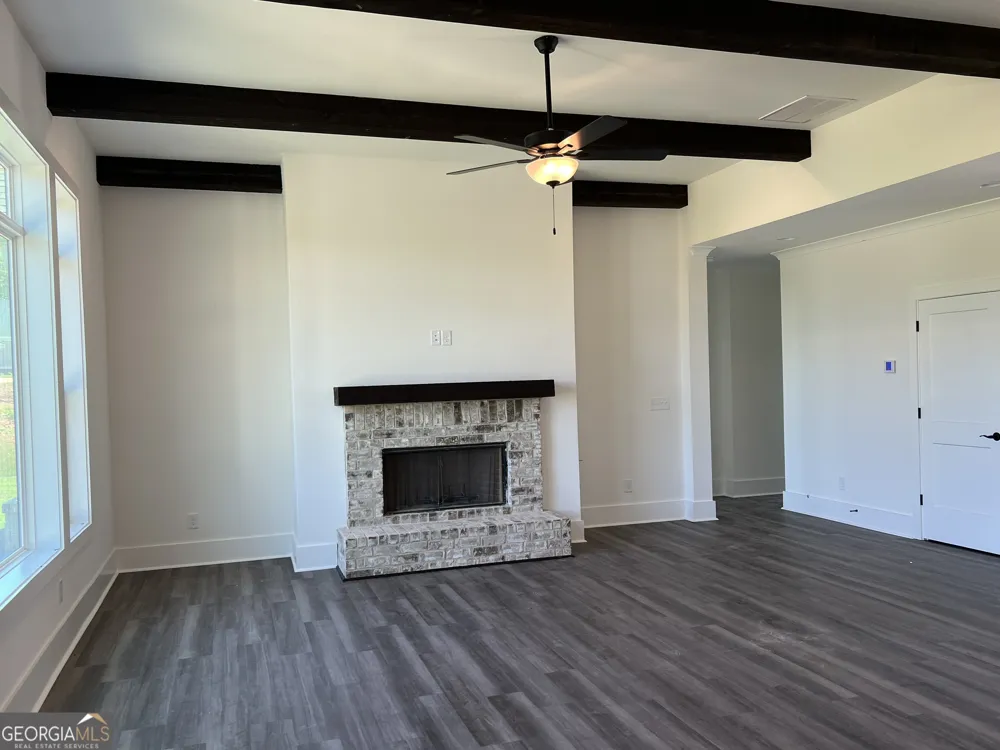 155 Hawthorne LN Forsyth, GA 31029
