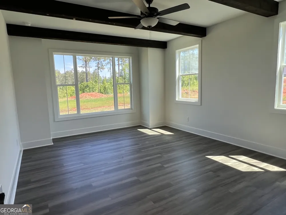 155 Hawthorne LN Forsyth, GA 31029