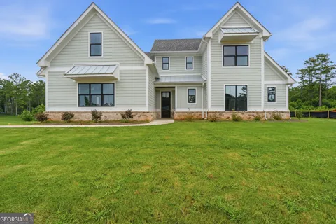 155 Hawthorne LN