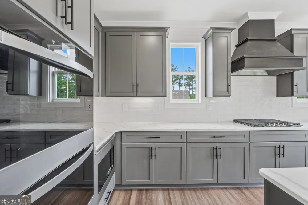 155 Hawthorne LN Forsyth, GA 31029