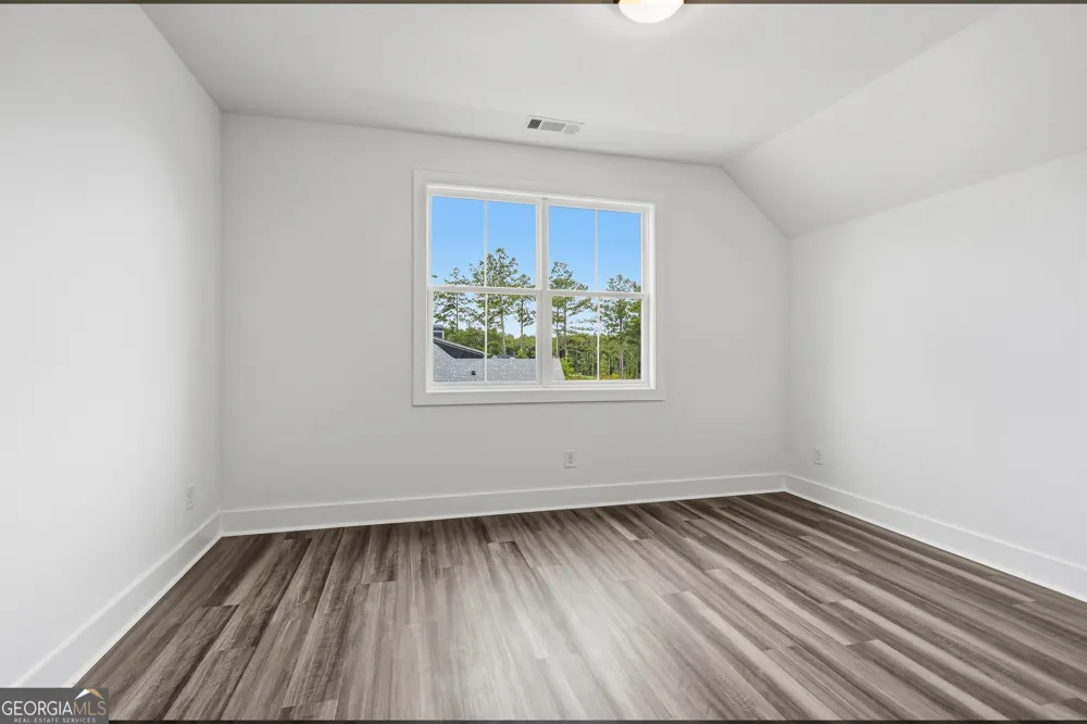 155 Hawthorne LN Forsyth, GA 31029