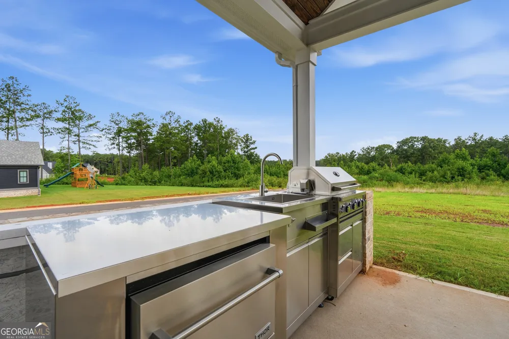155 Hawthorne LN Forsyth, GA 31029