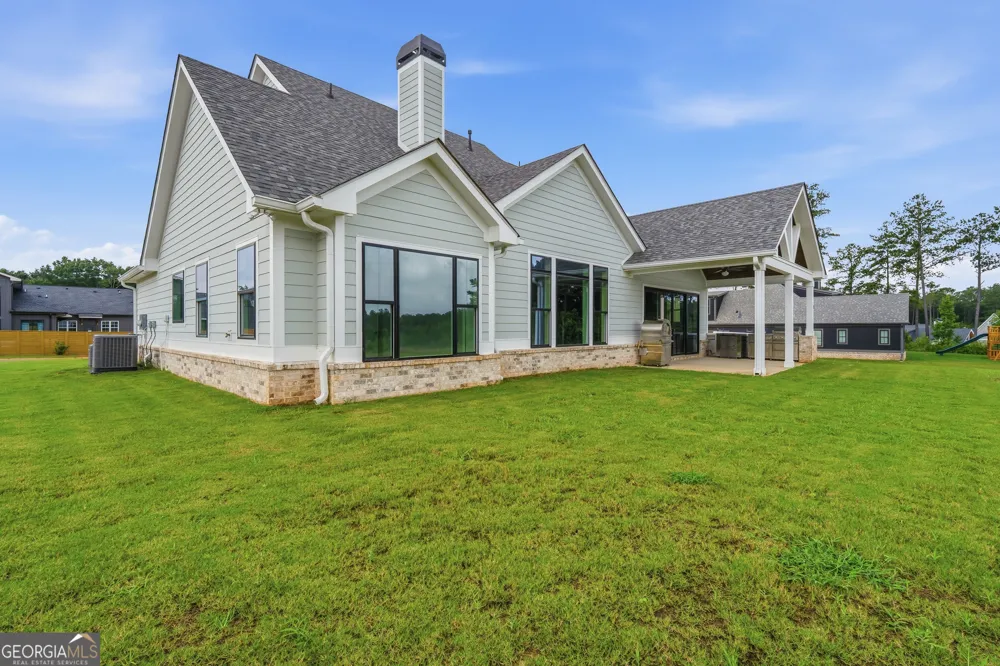 155 Hawthorne LN Forsyth, GA 31029