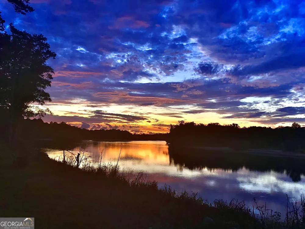 1564 Eagles PT Surrency, GA 31563