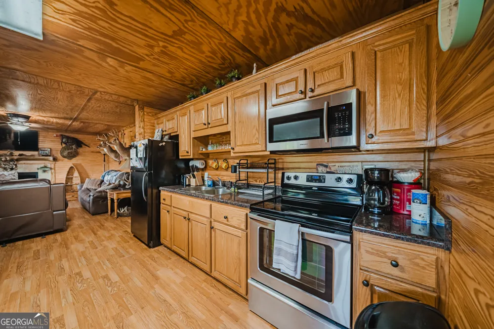 6620 Jr Sims RD Irwinton, GA 31042