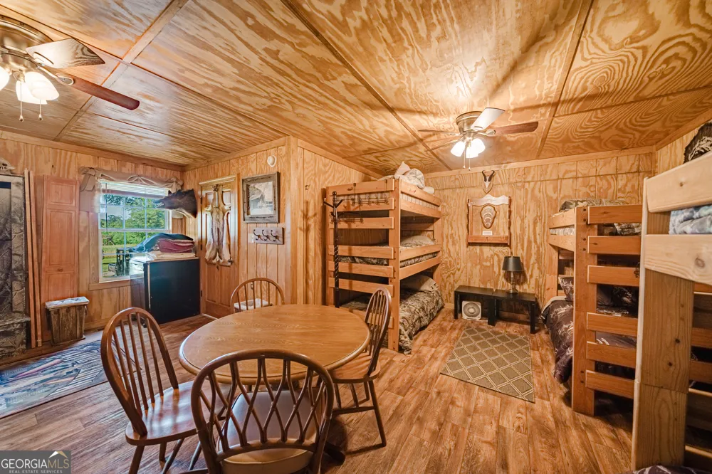 6620 Jr Sims RD Irwinton, GA 31042