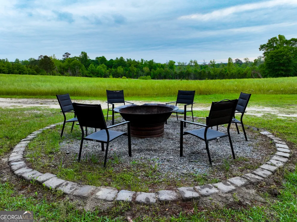 6620 Jr Sims RD Irwinton, GA 31042