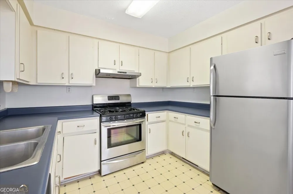 863 HICKORY BLUFF RD Waverly, GA 31565