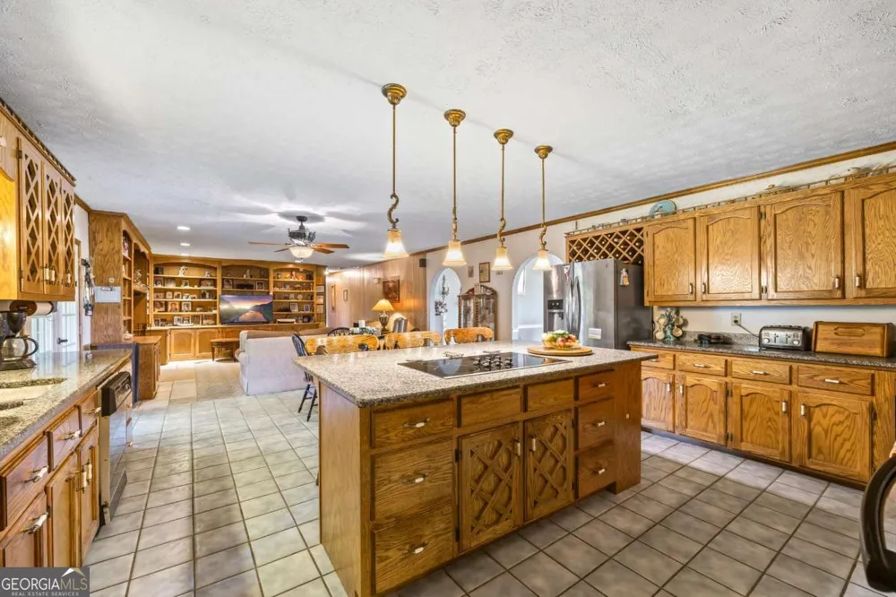 1691 Snows Mill RD Bogart, GA 30622