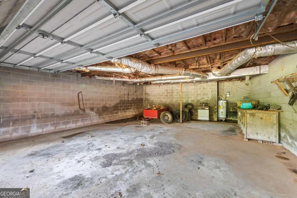 1691 Snows Mill RD Bogart, GA 30622