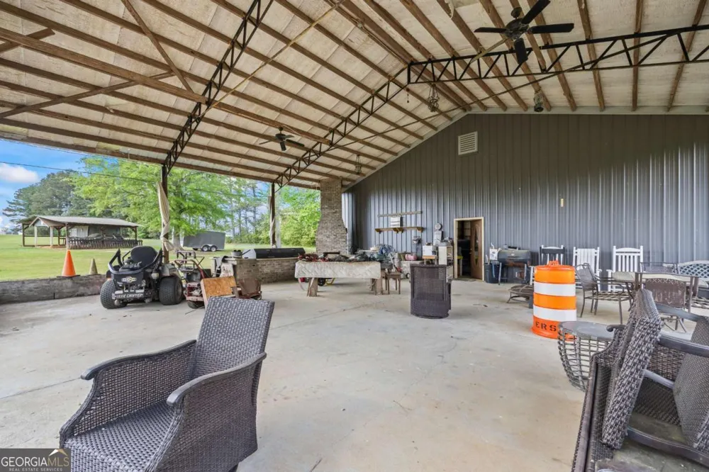 1691 Snows Mill RD Bogart, GA 30622