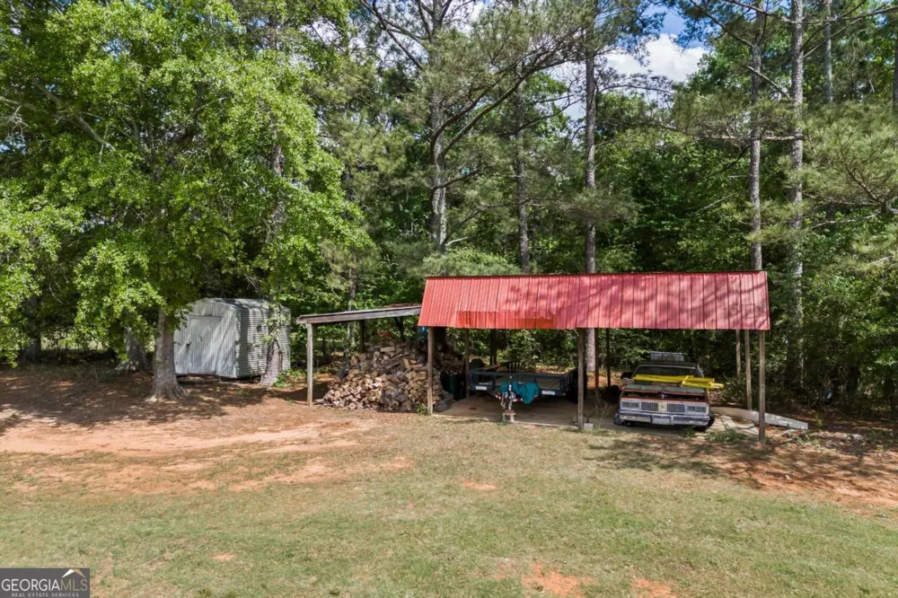 1691 Snows Mill RD Bogart, GA 30622
