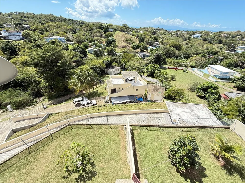 Villa Borinquen BARRIO SANTA MARIA #376 & 377 Vieques, PR 00765
