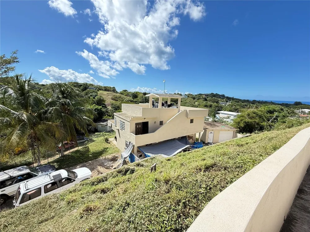Villa Borinquen BARRIO SANTA MARIA #376 & 377 Vieques, PR 00765