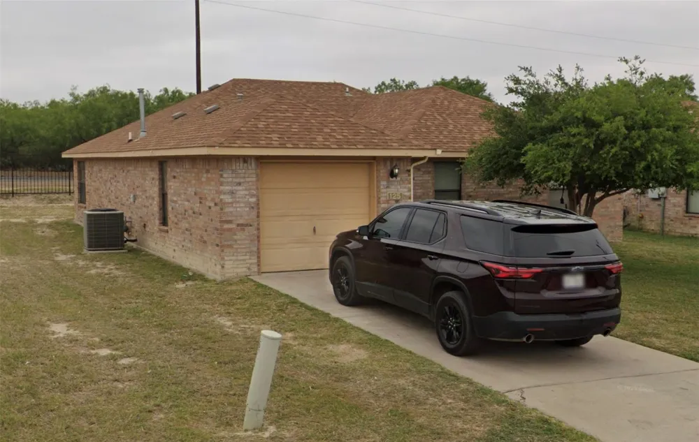 108 Round Rock Dr Eagle Pass, TX 78852