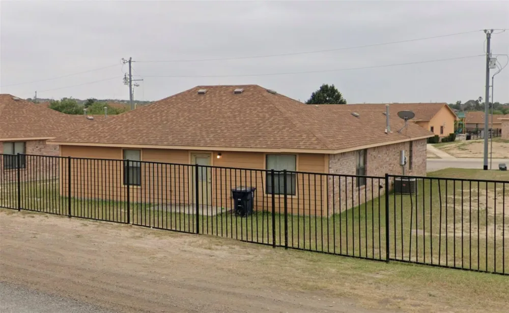 108 Round Rock Dr Eagle Pass, TX 78852