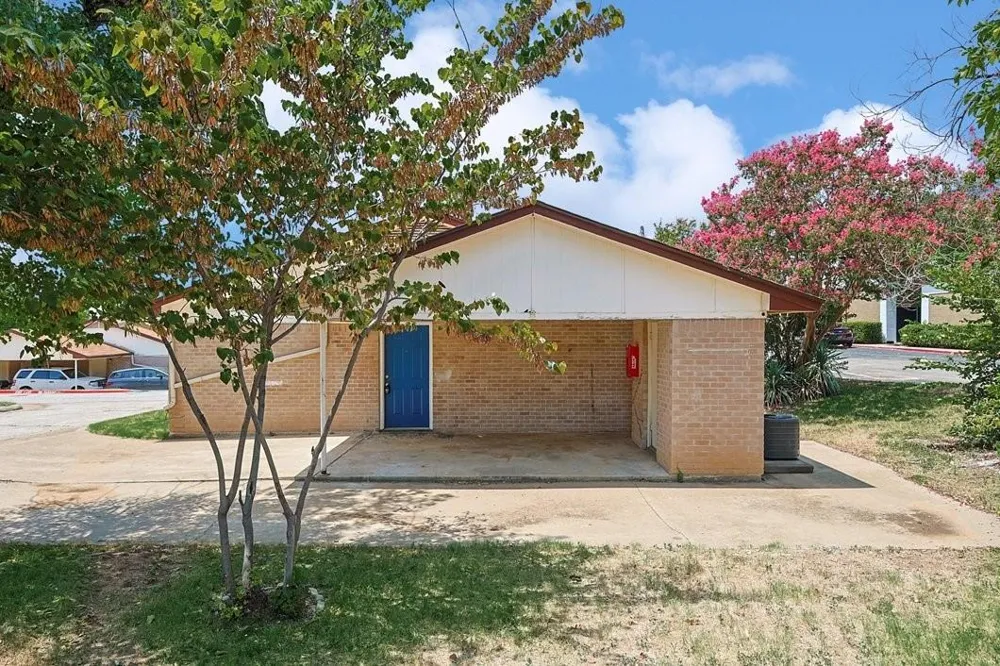 313 Rose St Arlington, TX 76010