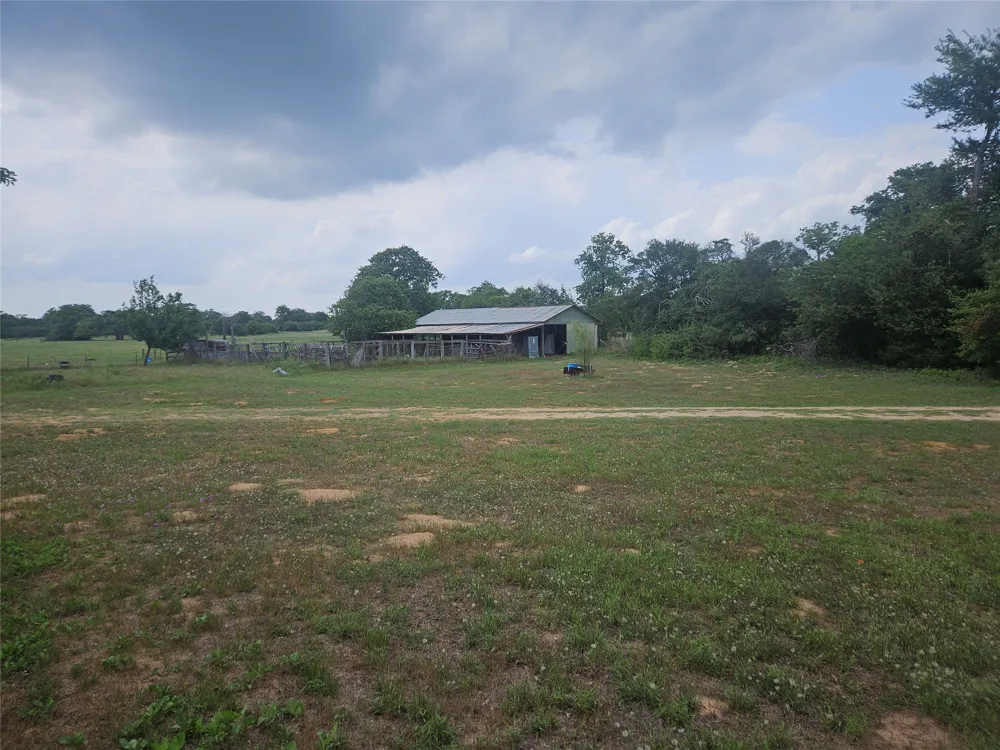 8912 C R 322 Milano, TX 76556
