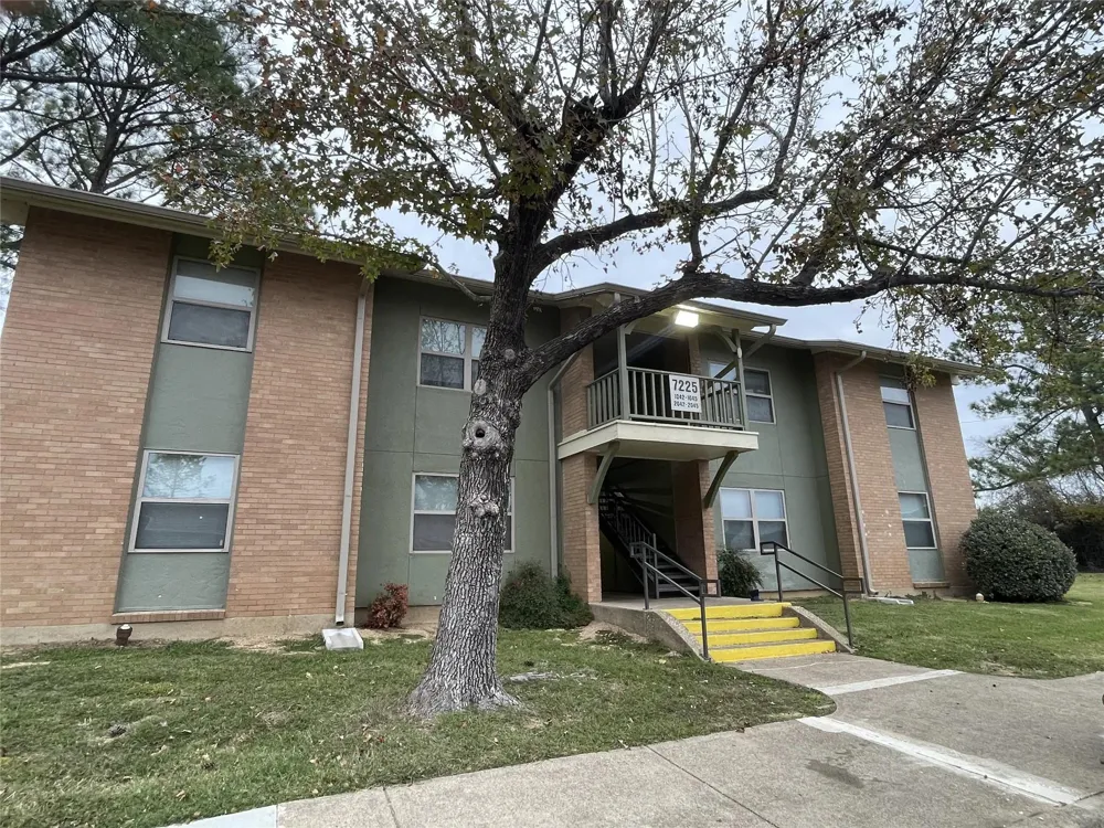 7203 S Great Trinity Forest Wy Dallas, TX 75217