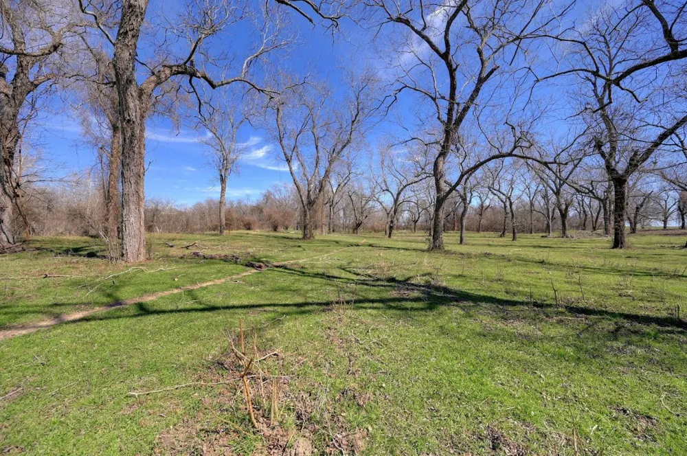 5201 US Highway 90A W Gonzales, TX 78629