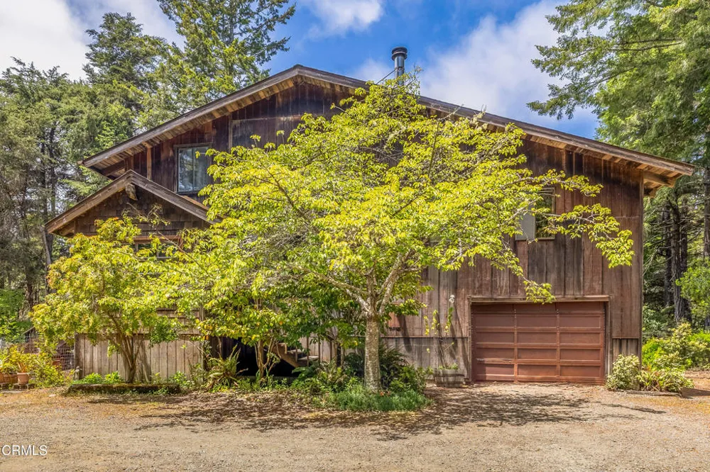 43150 Little Lake Road Mendocino, CA 95460