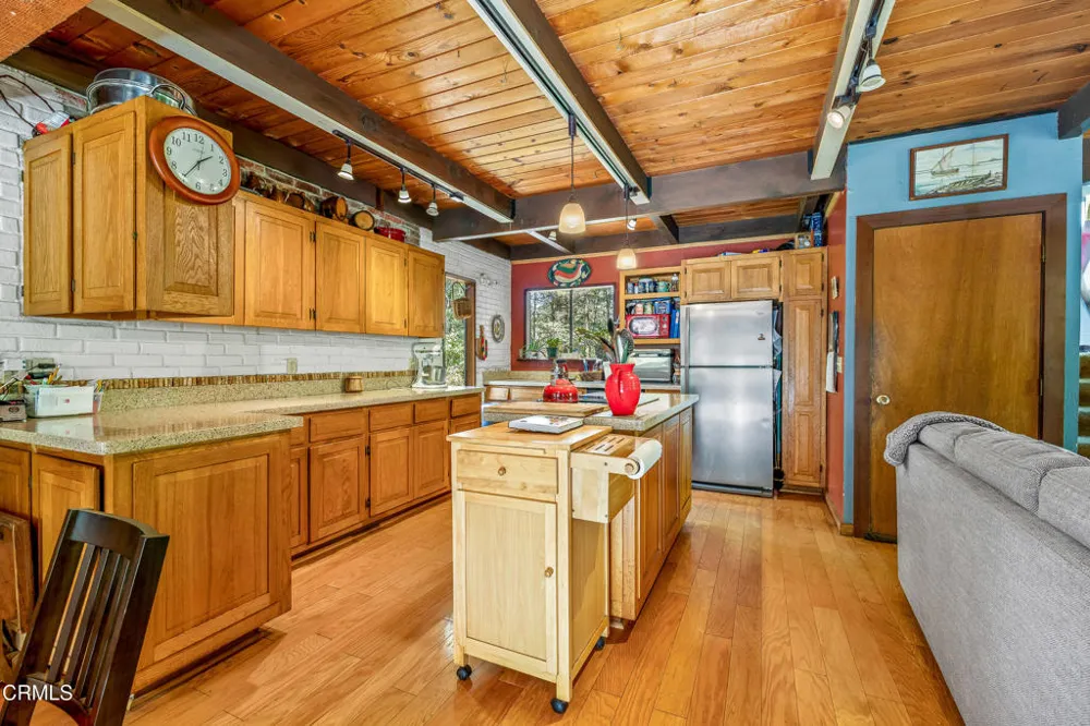 43150 Little Lake Road Mendocino, CA 95460