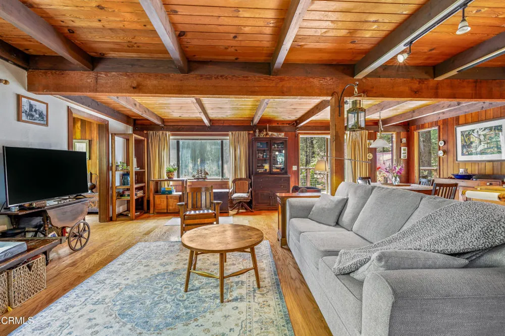 43150 Little Lake Road Mendocino, CA 95460