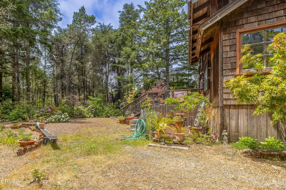 43150 Little Lake Road Mendocino, CA 95460