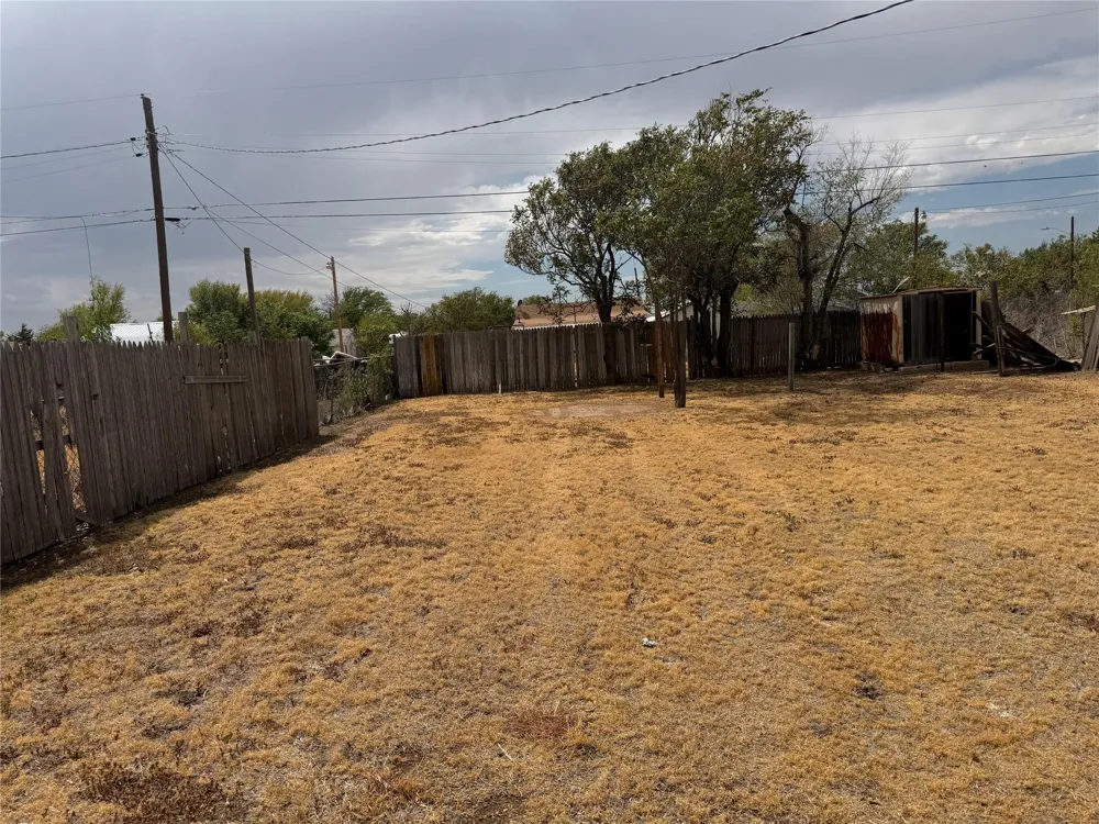 425 Dwight Street Pampa, TX 79065